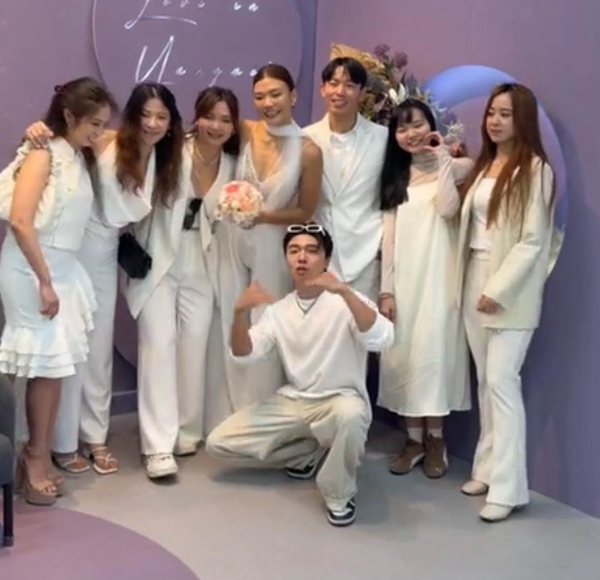 小象與老謝於今日正式登記結婚。（圖／翻攝自IG @ elephant_gogo）
