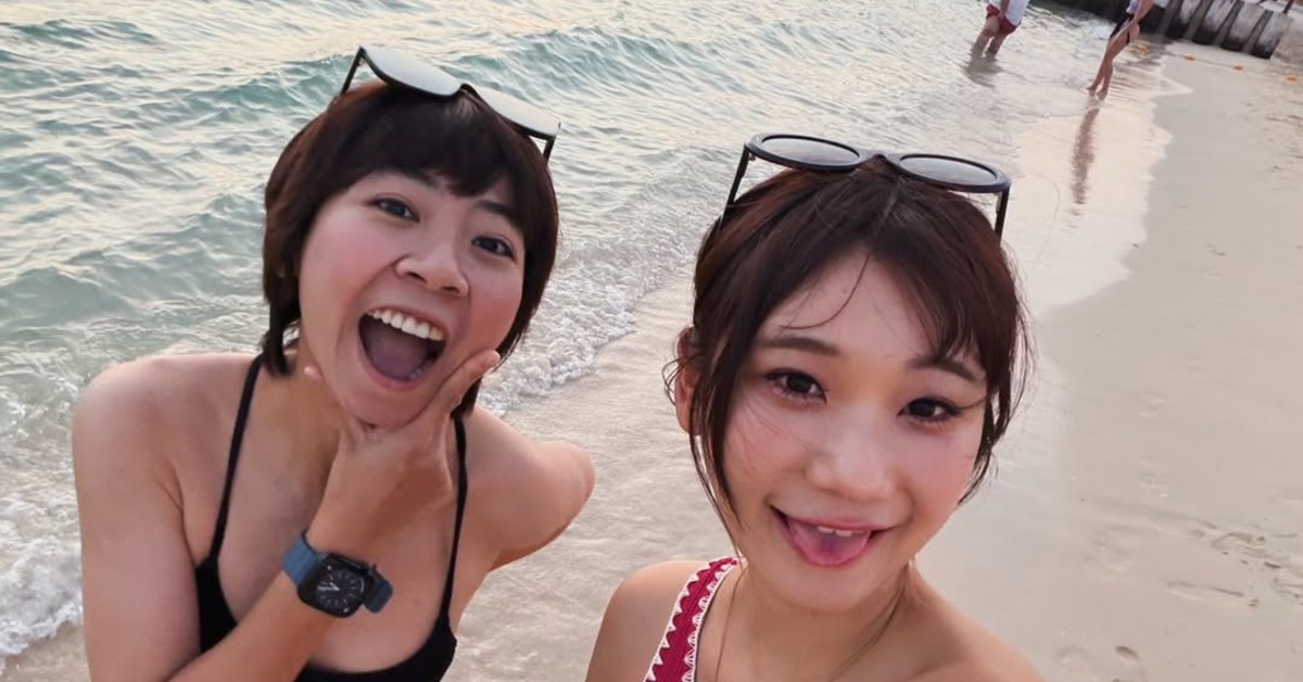 「小宅實驗」負責人Penny日前現身杜拜合體「超級大乾爹」愛莉莎莎。（圖／翻攝自「小宅實驗」IG）