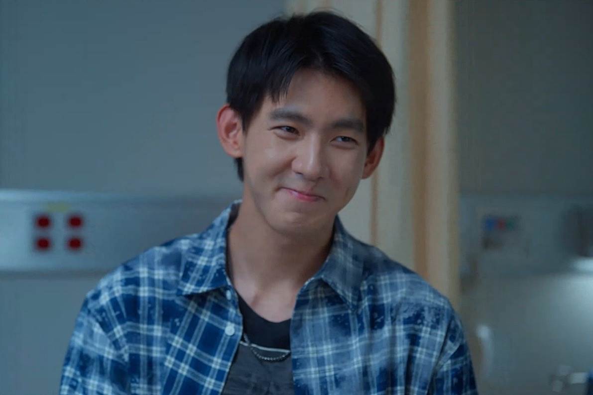 曾向鎮自曝「長痘痘就焦慮」，《整形過後》重現疤痕患者心境。（圖／六魚文創提供）