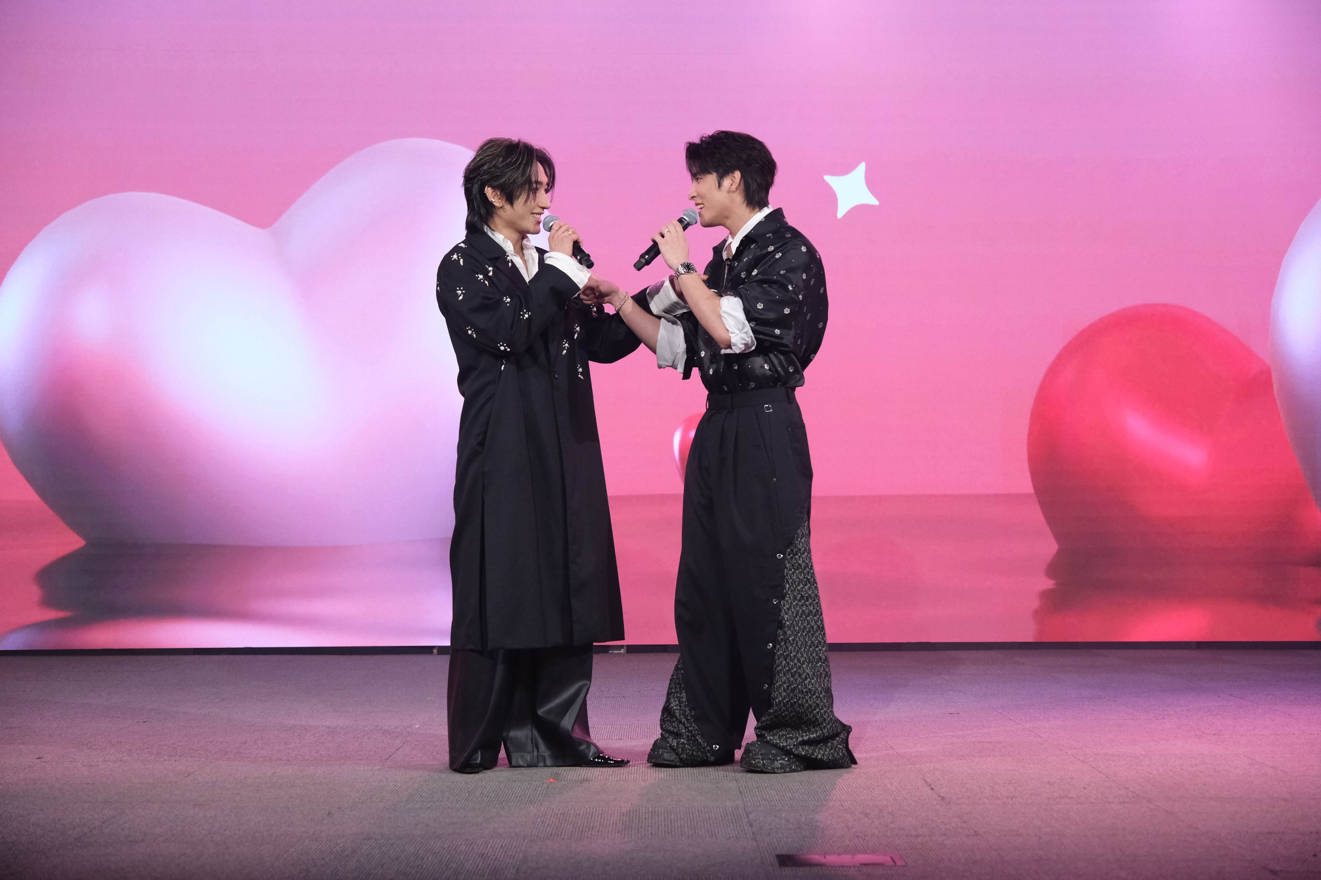 Martin王智騫（左）、Kenji范麒智對香港大火發聲。（圖／三立提供）