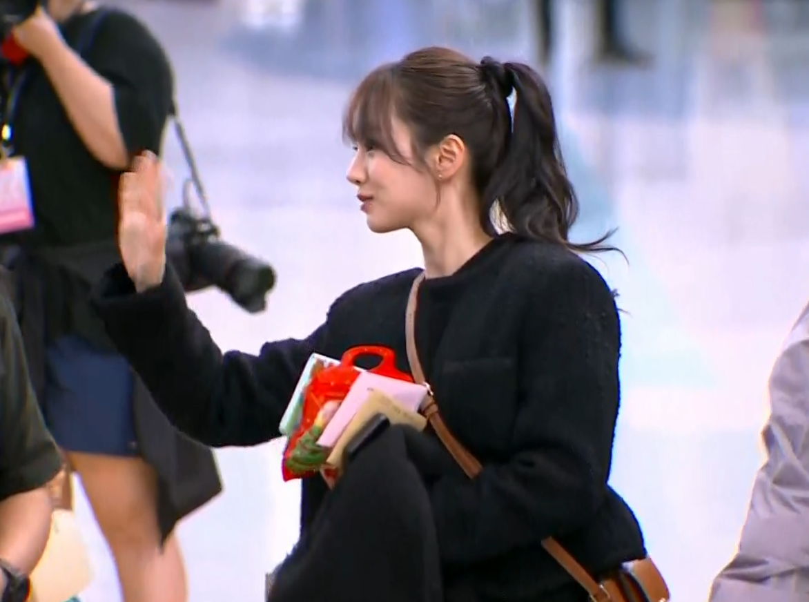 演員惠利抵達高雄小港機場。（圖／東森新聞）