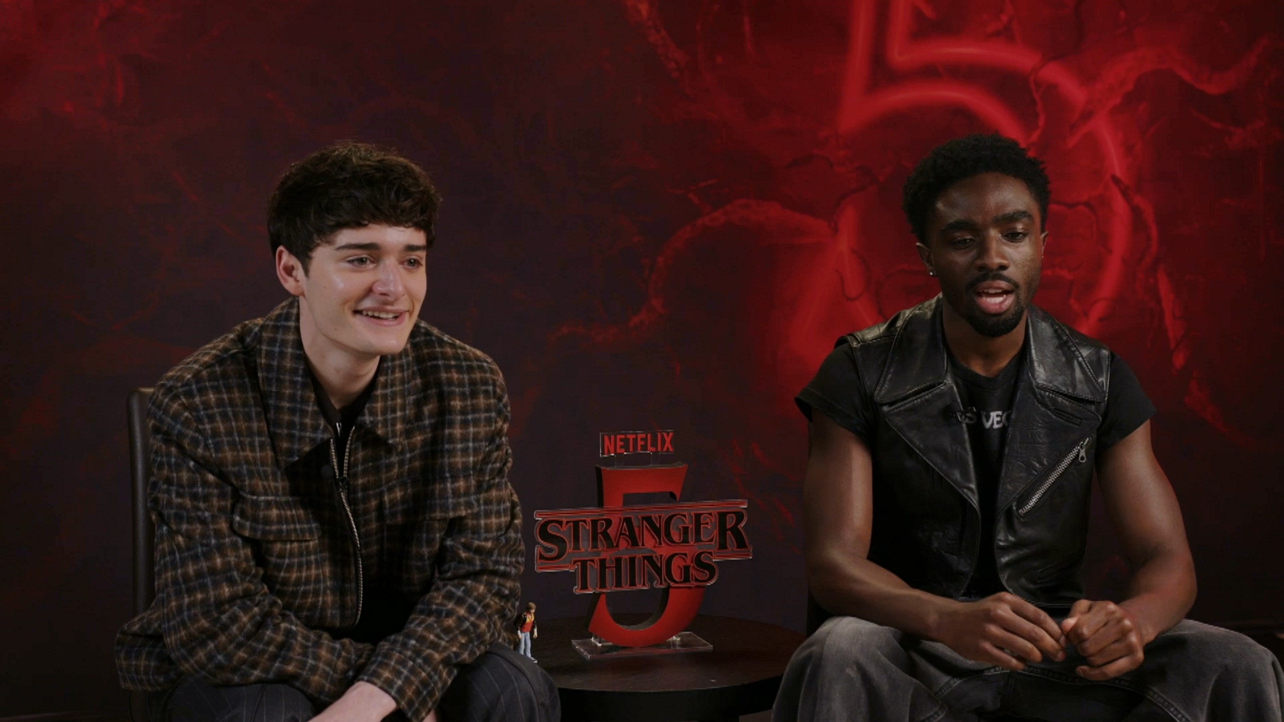 諾亞施納普（左起）、迦勒麥羅林分享與角色一同成長的心情。（圖／三立提供）