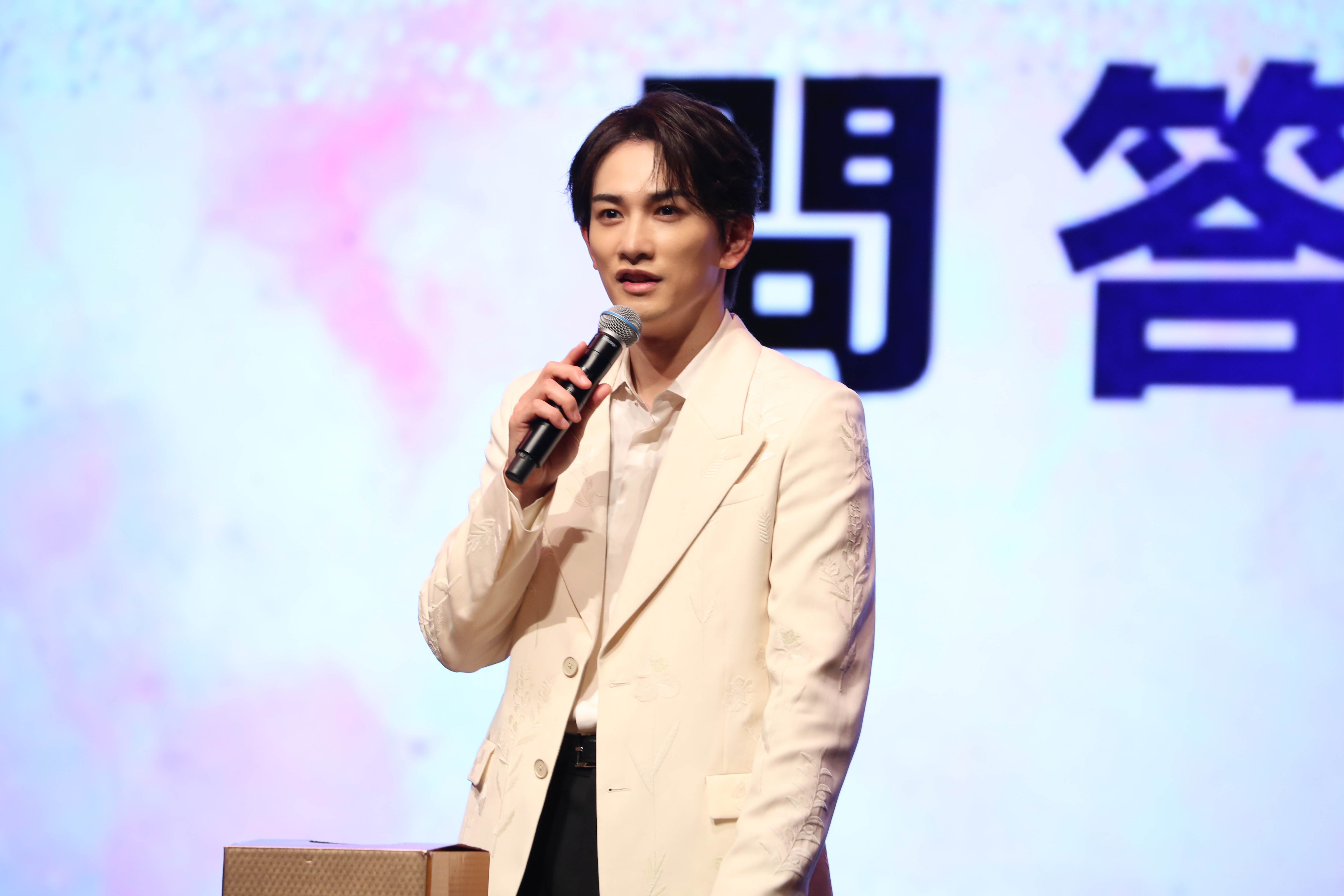 日本人氣男星町田啓太因為吃了臭豆腐，開始覺得自己是「台灣通」。（圖／LDH 愛夢悅提供）