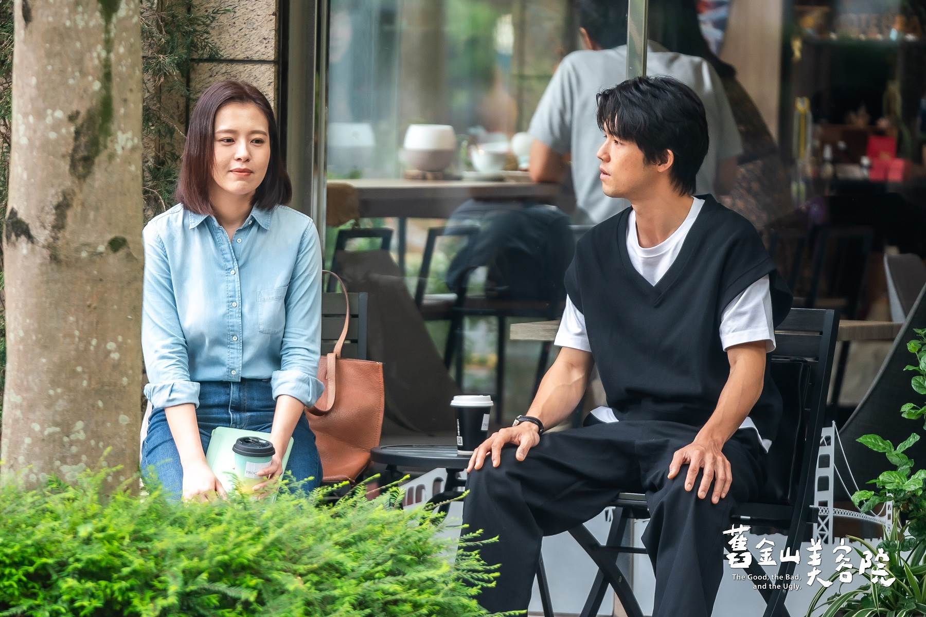 劉品言(左)與初戀情人張耀仁10年後重逢。（圖／TVBS提供）