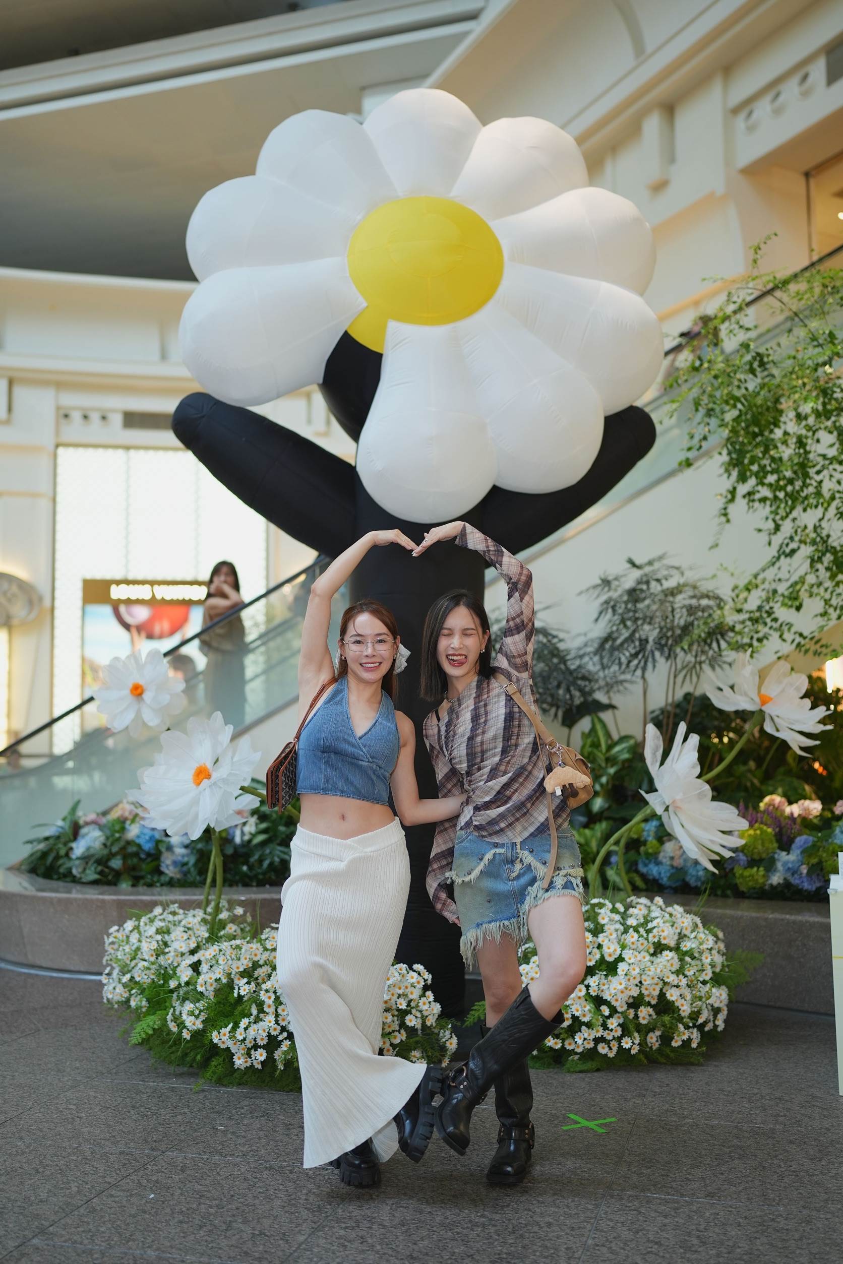 陳又榕與黃小米展現十多年閨蜜合作的自然與真誠。（圖／陳又榕、黃小米提供）