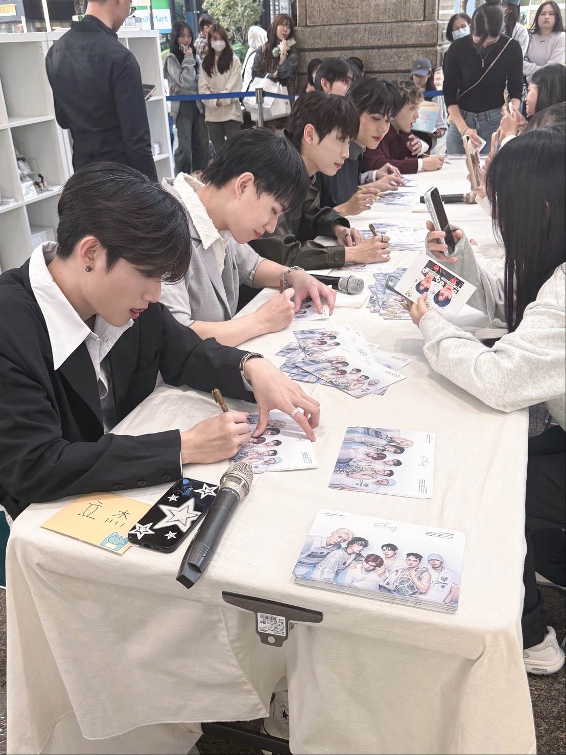 Saturnday新歌《Last Dance》破百萬瀏覽，新年心願期待與創作男團U_NUS合作。（圖／S.EROS提供）