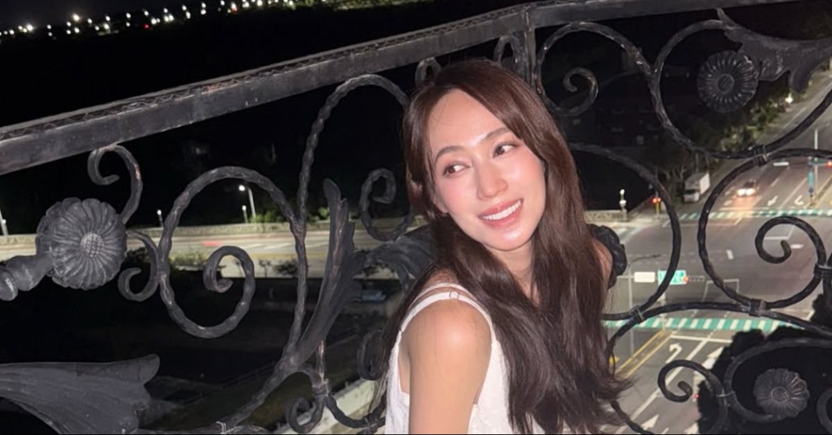 小薰今（10）日遭週刊爆料拖欠牙醫診所14萬治療費。（圖／翻攝自小薰IG）