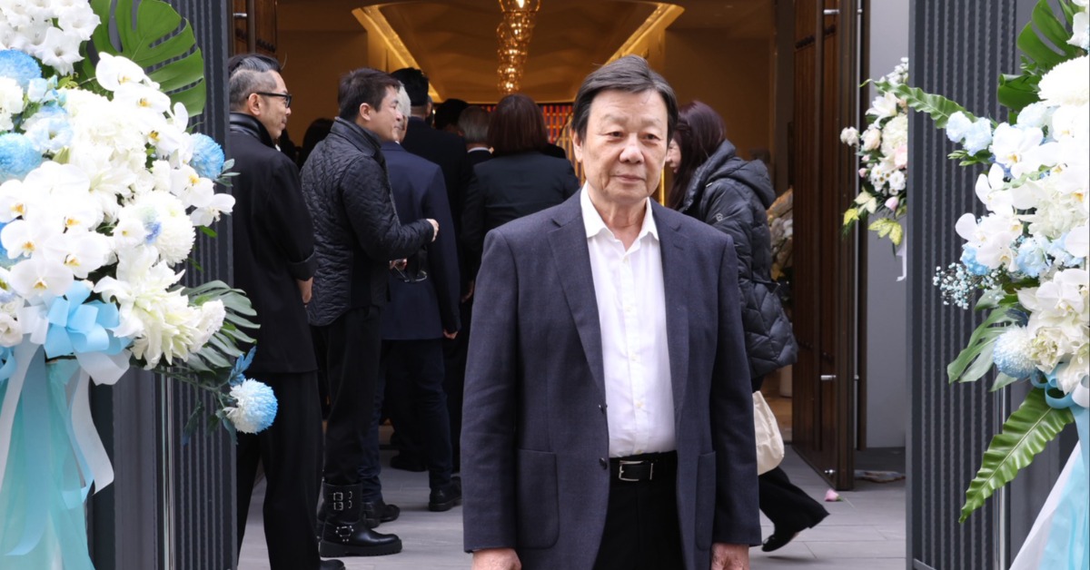 資深歌手坣娜在因肺腺癌病逝，演藝圈好友寇世勳現身哀悼。（圖／東森娛樂）