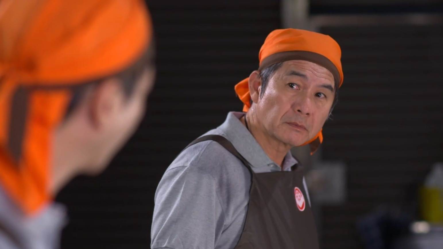 洪都拉斯在《豆腐媽媽》中飾演萬家大家長。（圖／民視提供）