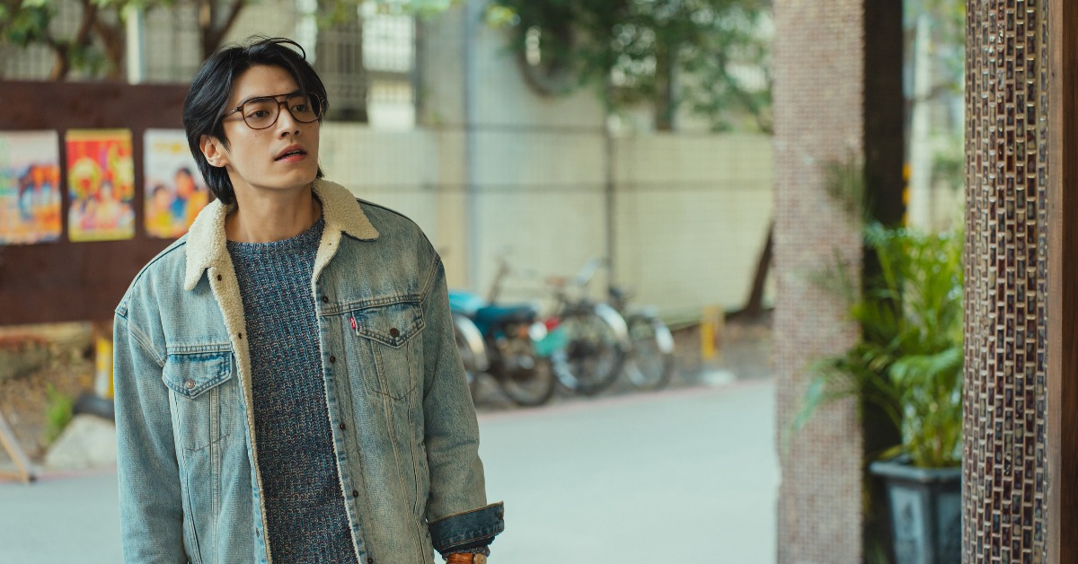 宋柏緯創作演唱電影《那張照片裡的我們》告白主題曲〈瞬間的遠方〉。（圖／瀚草文創GrX STUDIO）