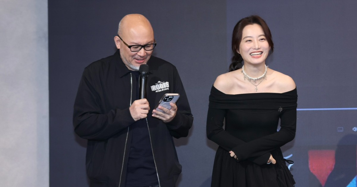 劉亮佐、趙小僑大聊演戲尺度，兒子劉子銓聽不下去。（圖／東森娛樂）