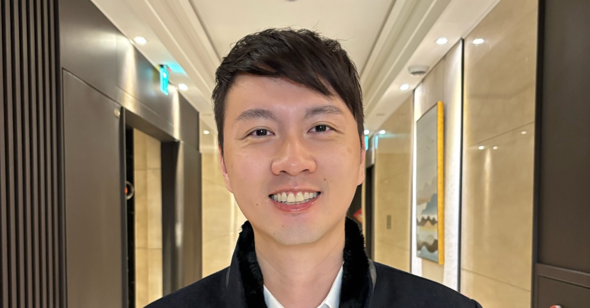 張捷曬出新名片宣布好消息。（圖／翻攝自張捷臉書）