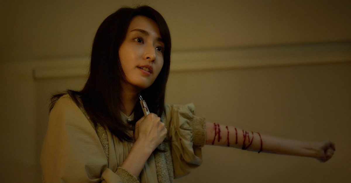 《如果我不曾見過太陽》二部曲公開柯佳嬿的真實身份。（圖／Netflix提供）