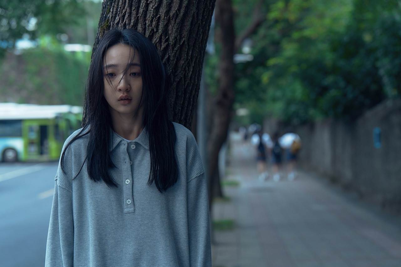 《如果我不曾見過太陽》李沐飾演江曉彤。（圖／Netflix提供）