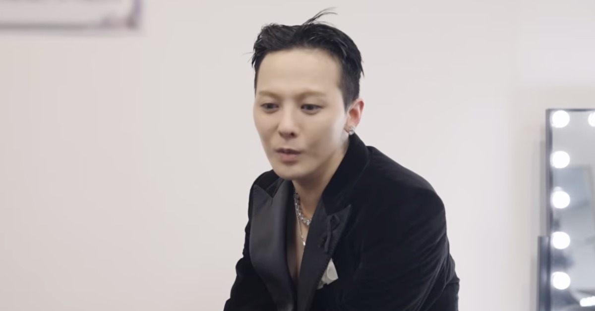 GD不滿主辦未依照溝通內容安排演出。（圖／翻攝自xxxibgdrgn YouTube）