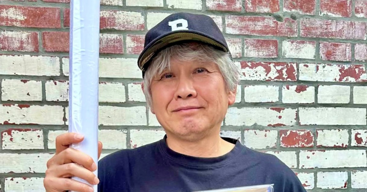 日本藝術家奈良美智昨日經過案發現場。（圖／翻攝自X@michinara3）