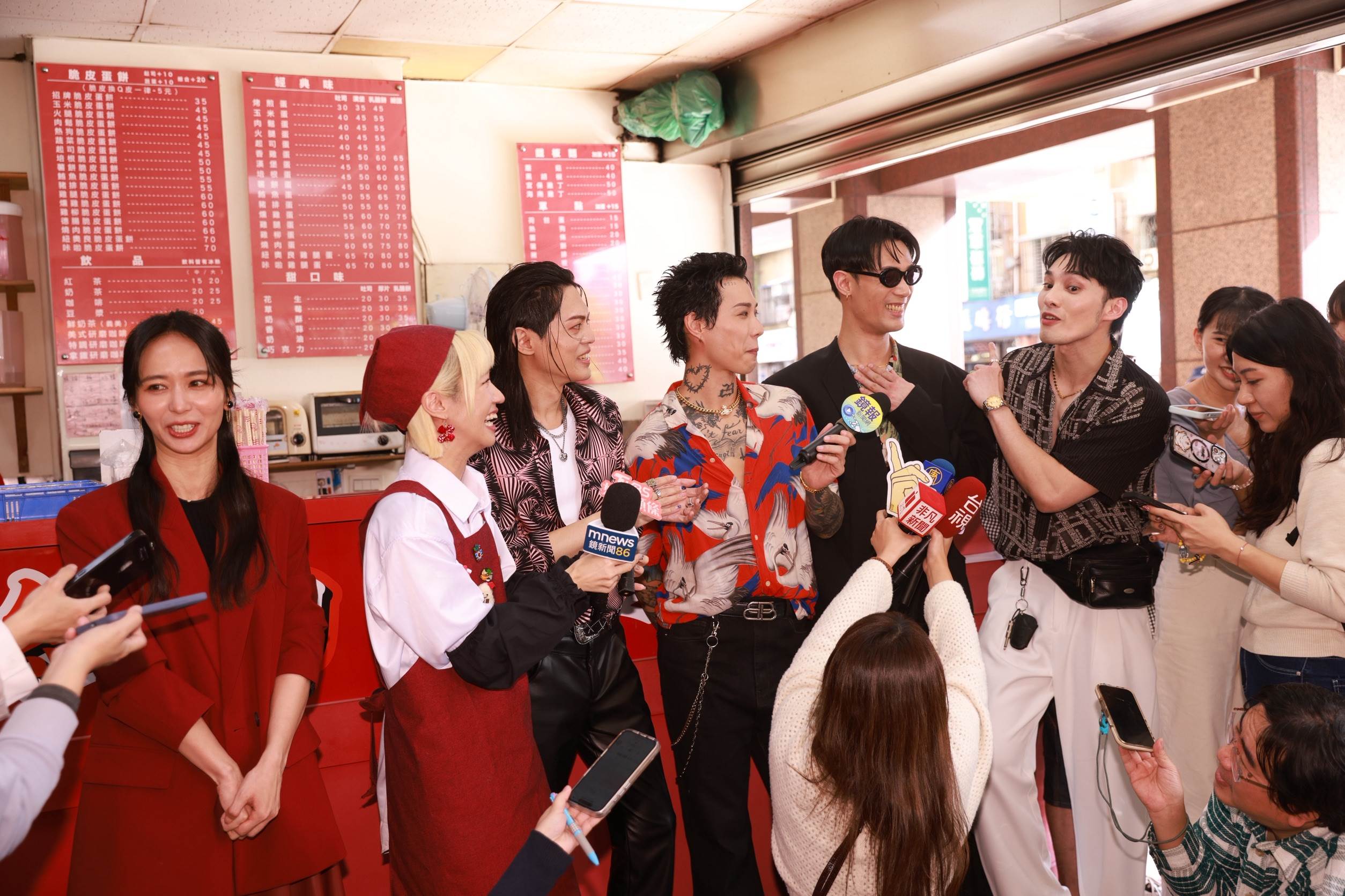 Lulu、陳明珠、黃偉晉、TRASH談王ADEN近日演出風波。（圖／讀者提供）