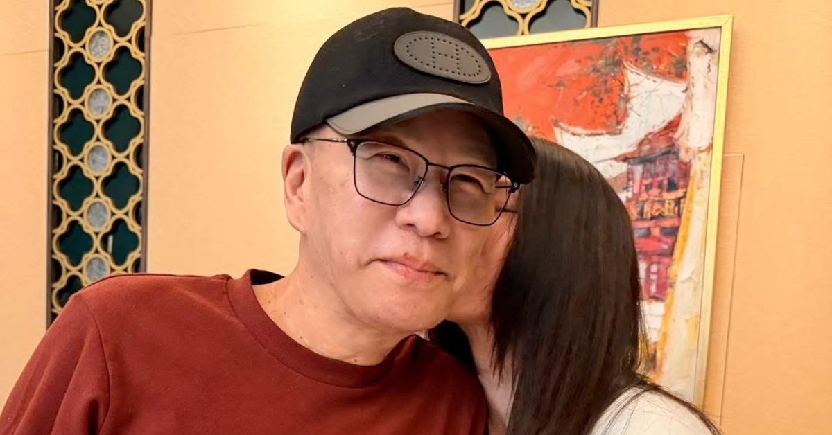 沈玉琳與老婆芽芽慶祝58歲生日。（圖／翻攝自臉書 @沈玉琳的御琳軍）