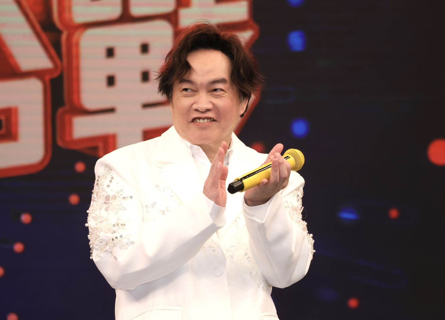 康康認為做任何事都要三思而後行。（圖／東森娛樂）