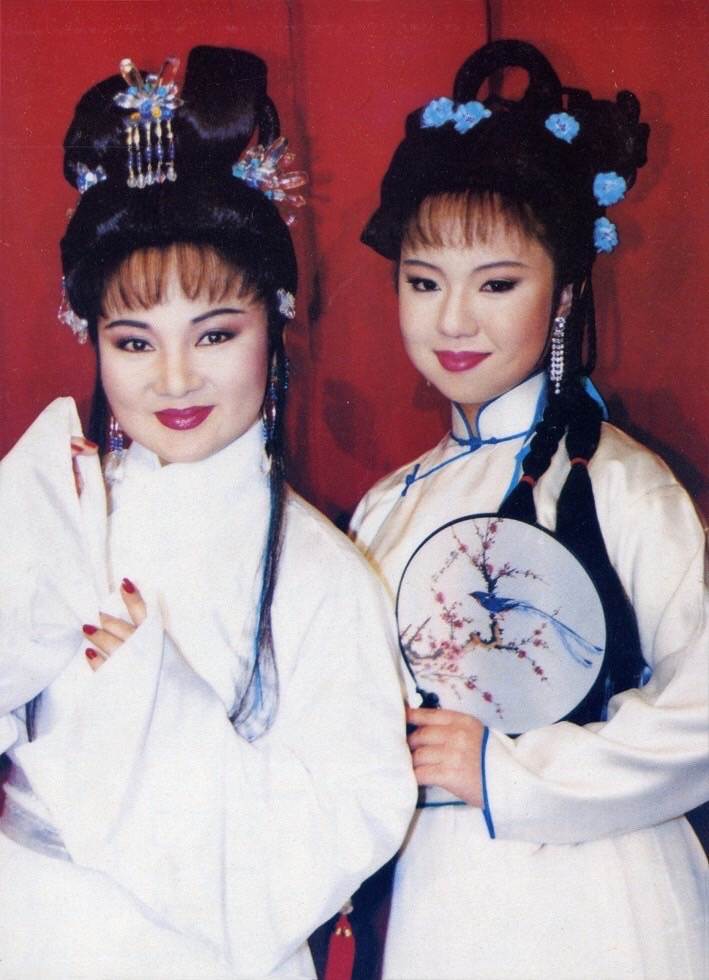 白冰冰(左)曾與女兒白曉燕一起演歌仔戲。（圖／長興影視提供）