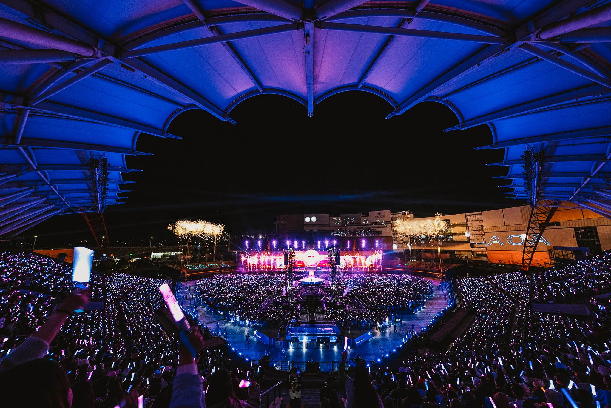 五月天帶著5525+1主題《回到那一天》25週年巡迴演唱會回到起點台中。（圖／相信音樂提供）