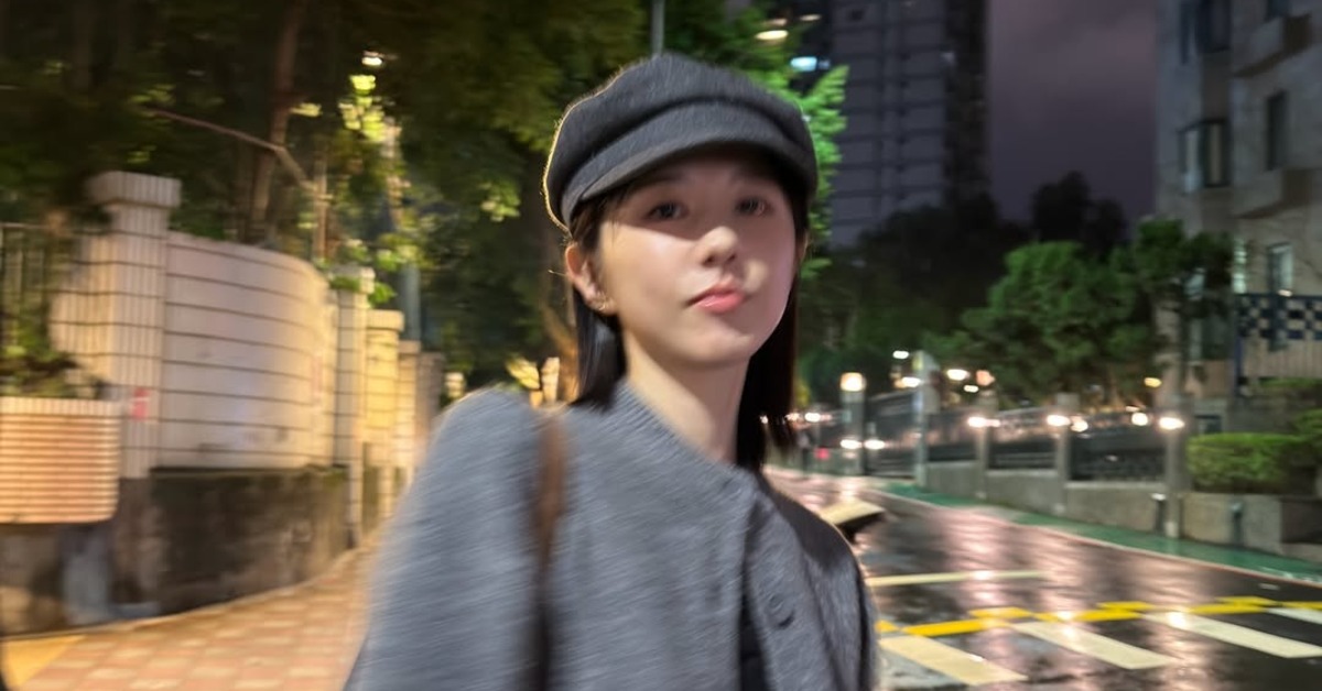 邵雨薇回老家遇上強震，抱愛犬奔急診。（圖／翻攝自邵雨薇Instagram）