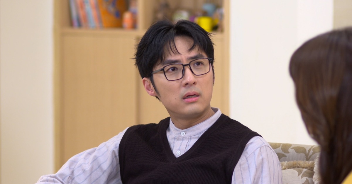 李運慶在劇中飾演靠老婆養的藝術家，角色渣到他也懊惱。（圖／民視提供）