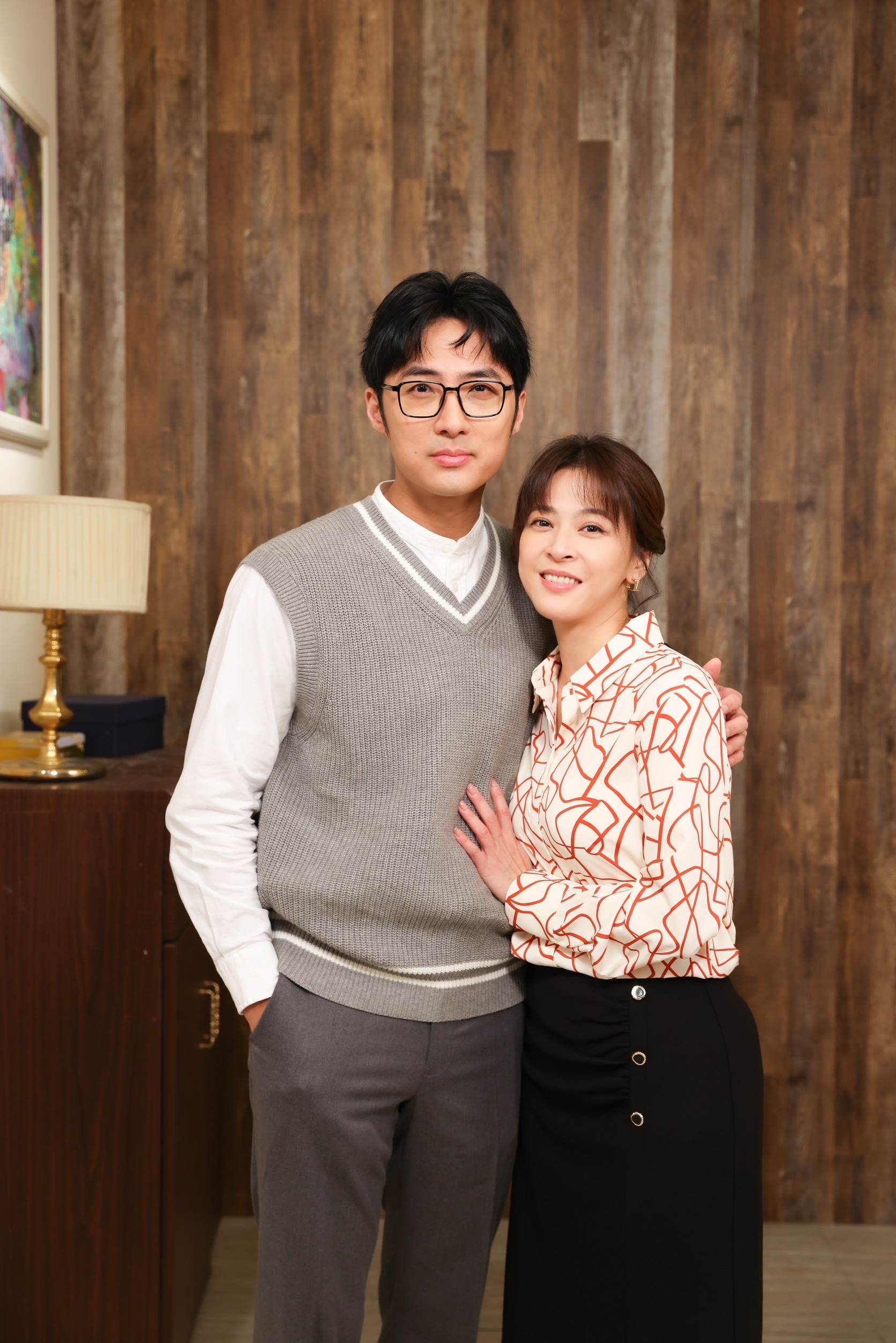 蘇晏霈與李運慶飾演夫妻。（圖／民視提供）