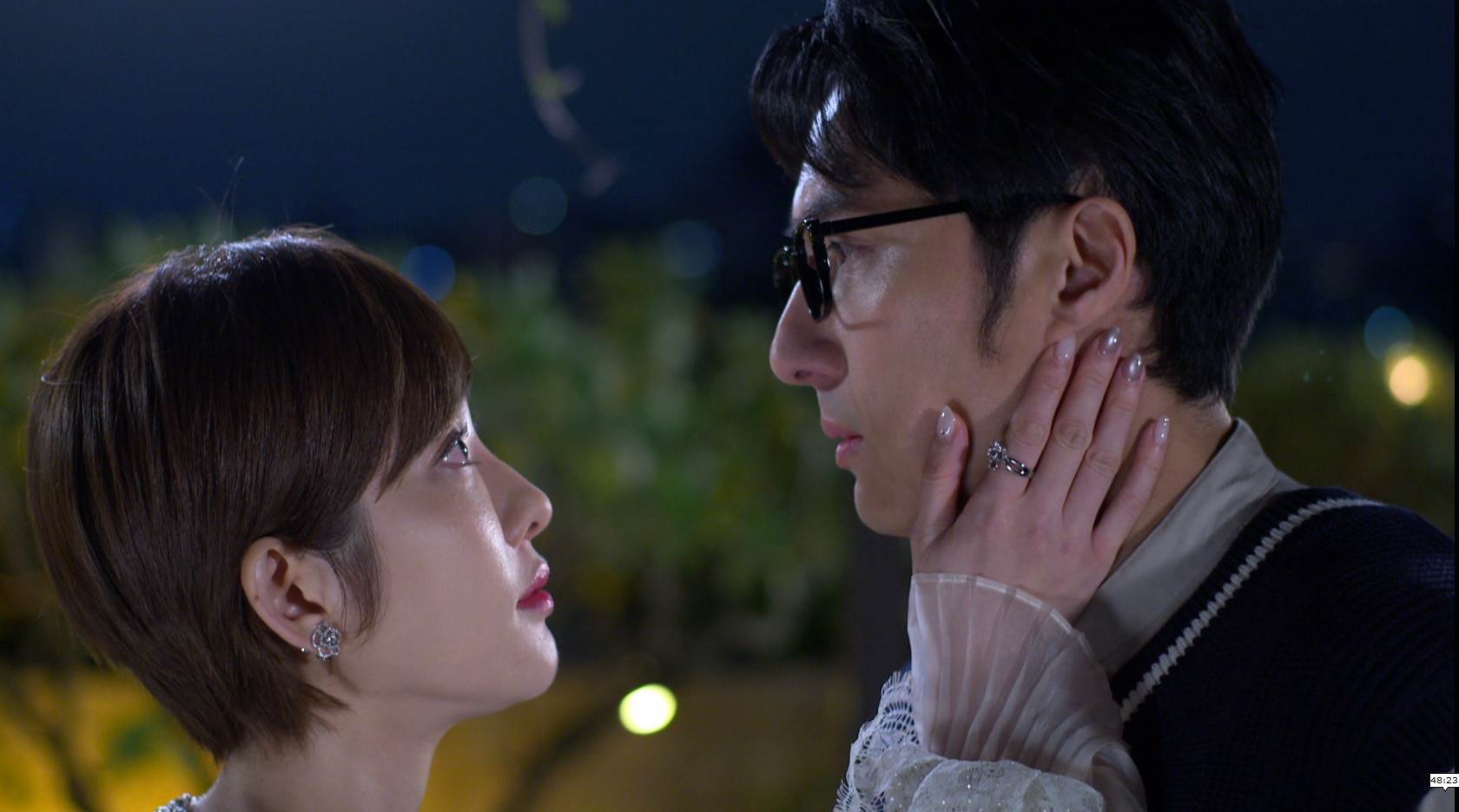 王晴（左）、李運慶（右）外遇曖昧情愫升溫。（圖／民視提供）