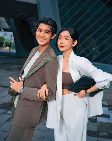 李玉璽和許允樂因合作舞台劇《婚內失戀》迸發情愫，從交往到結婚進度飛快。（圖／翻攝自李玉璽IG）