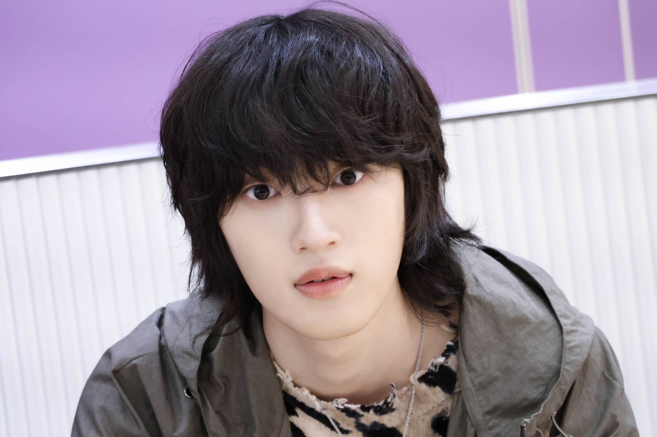 韓國樂團AxMxP吉他手金信。（圖／東森娛樂）