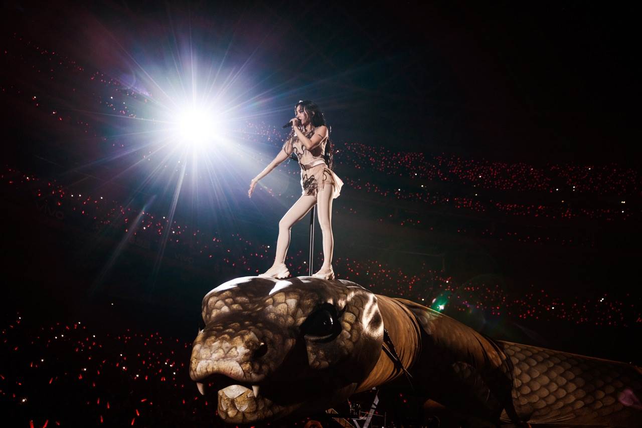 蔡依林開場騎在巨蟒上的畫面十分震撼。（圖／凌時差提供）