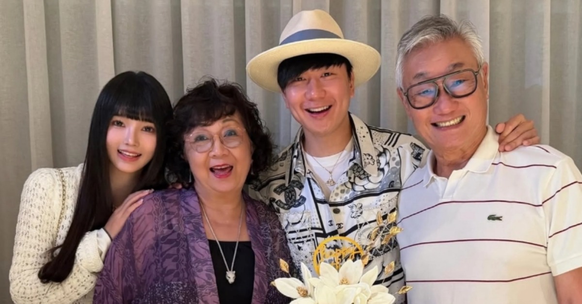 林俊傑認愛網紅女友七七，正式升級「林嫂。」（翻攝自林俊傑微博）