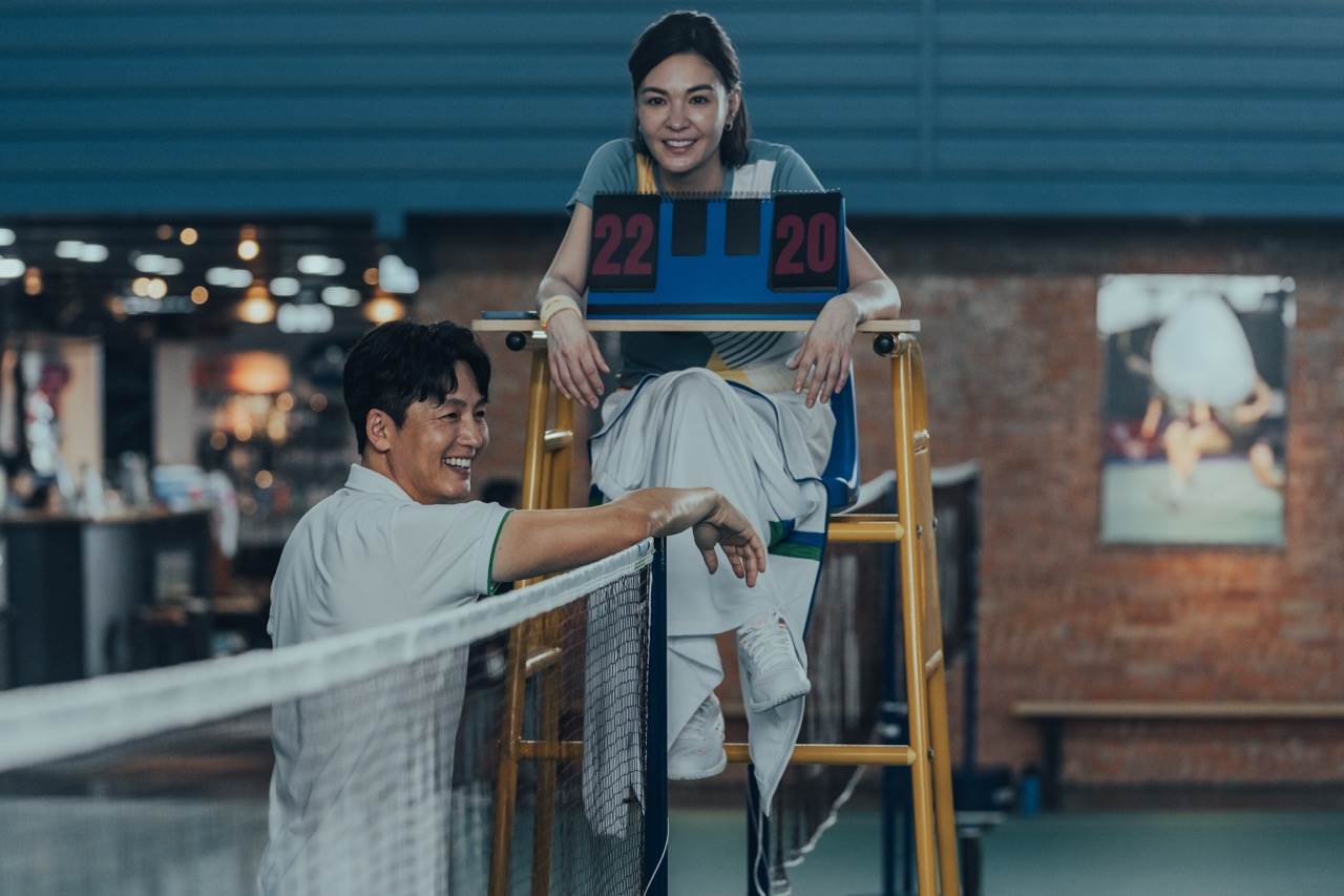 《整形過後》李廷鎮（左）登場，空降台灣追愛張榕容（右）。（圖／六魚文創提供）