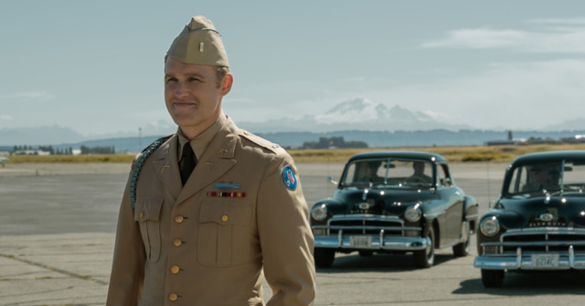 《美國特工》懷特羅素回歸主演「李蕭上校」。（圖／Apple TV+）