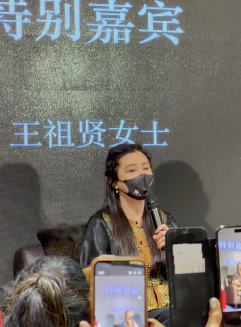 王祖賢首度公開退出演藝圈的原因。（圖／翻攝自微博）