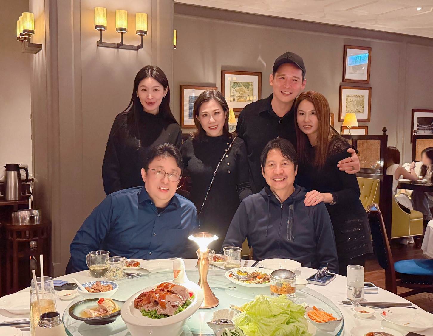 小彤夫妻和倪安東、管罄相約聚餐。（圖／馬可孛羅公關提供）