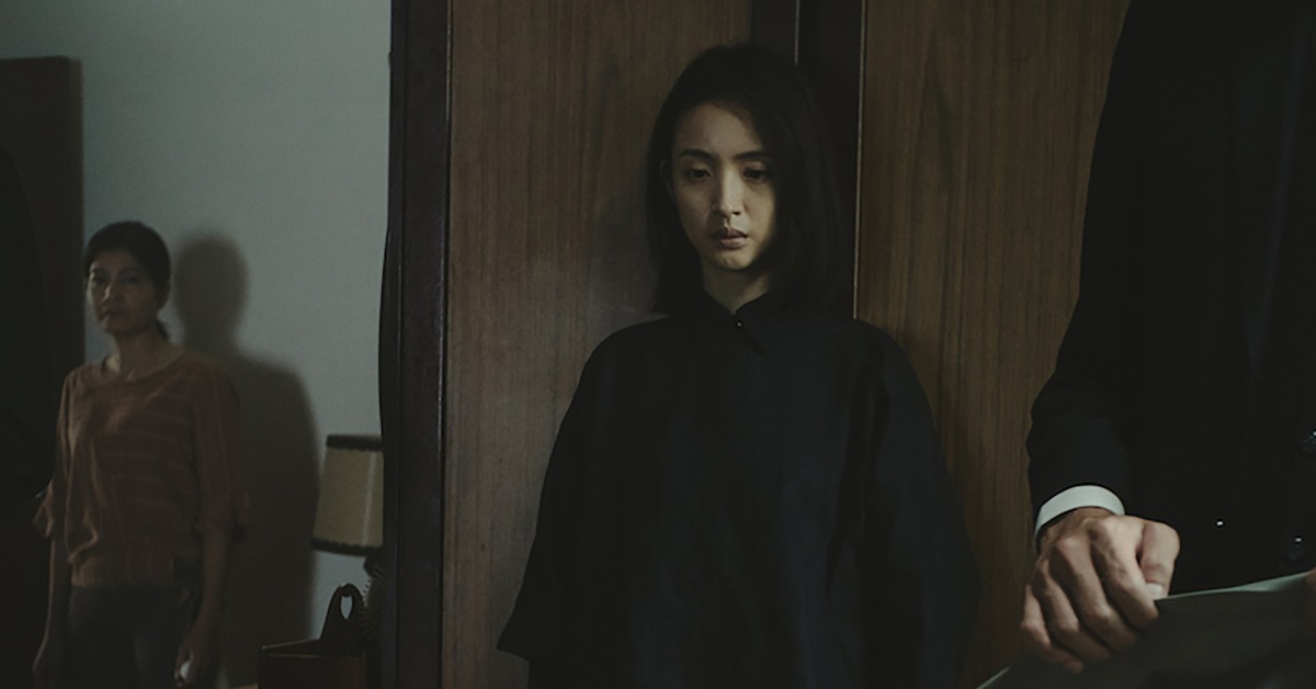 《深度安靜》釋出角色預告，林依晨代表的「白色」呼應她表面平靜無害，卻暗藏難以言說的痛苦與祕密。（圖／風起娛樂提供）