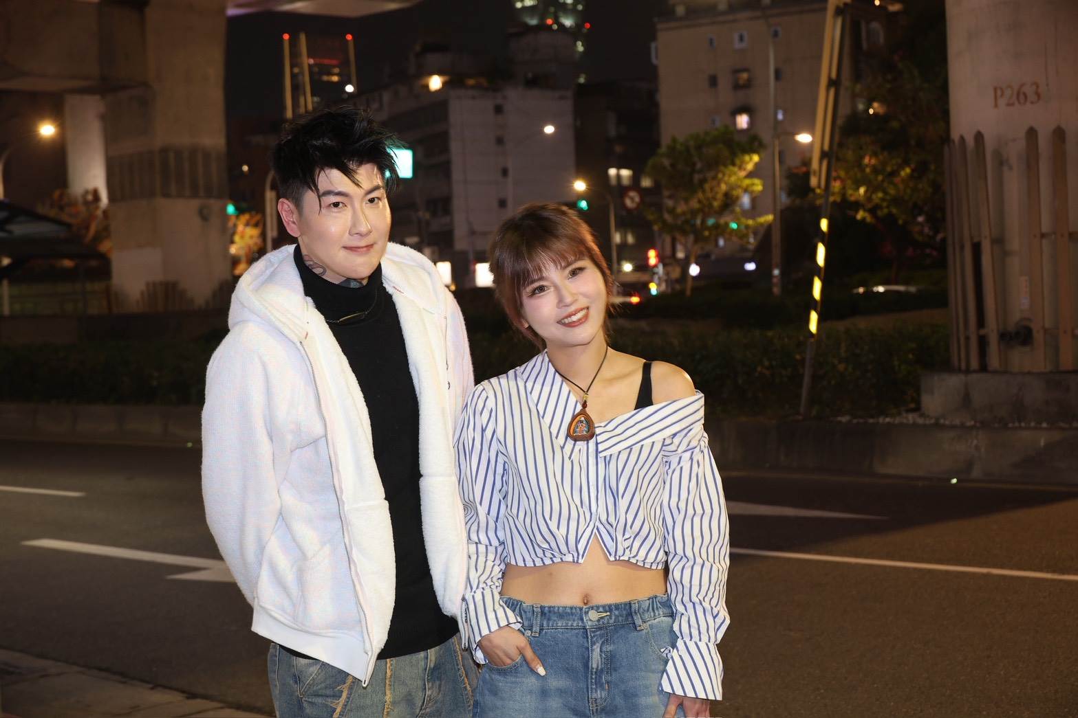 丟丟妹與大6歲髮型師男友目前穩定交往中。（圖／東森娛樂）