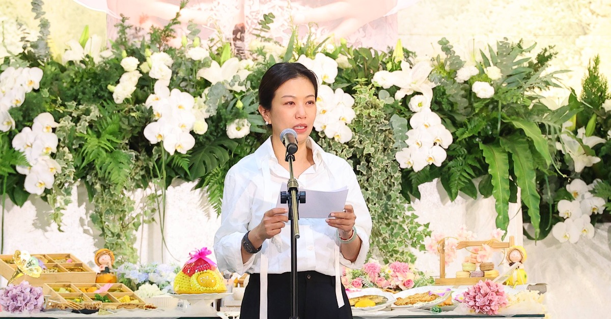 Summer悲痛告別父親林光寧。（圖／東森娛樂）