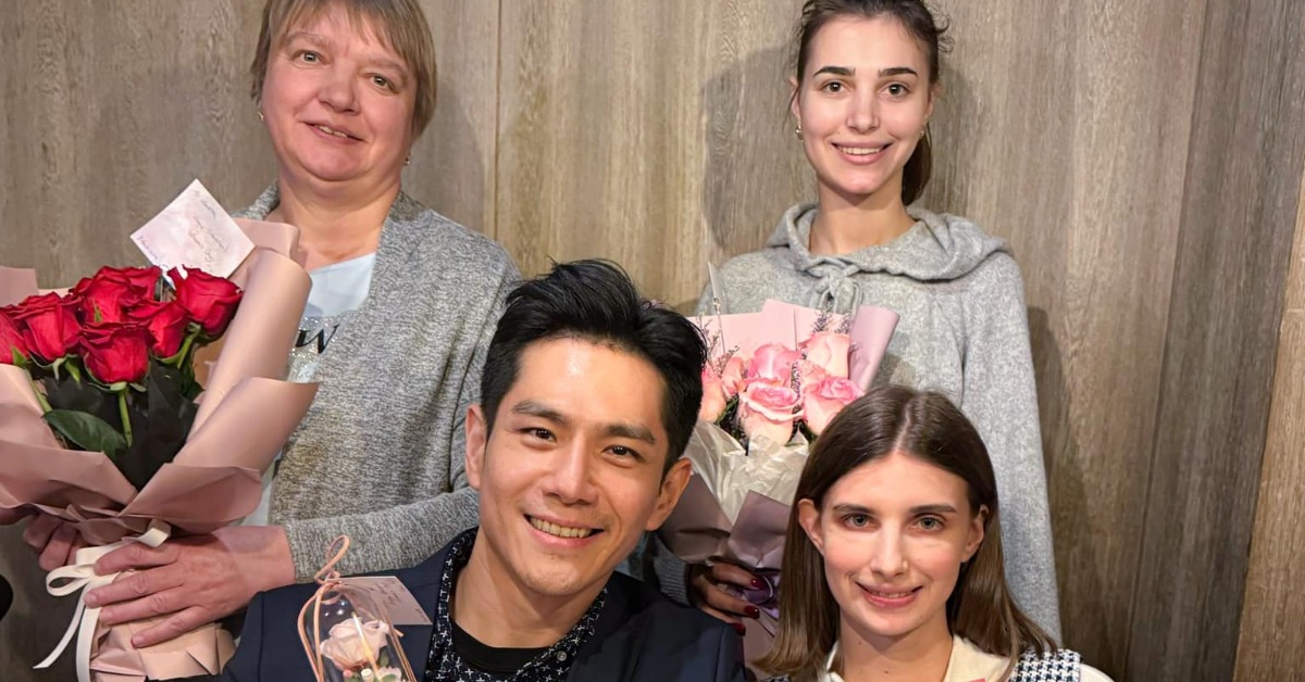 祖雄與佳娜一家人合照。（圖／Hero Tai 祖雄臉書）