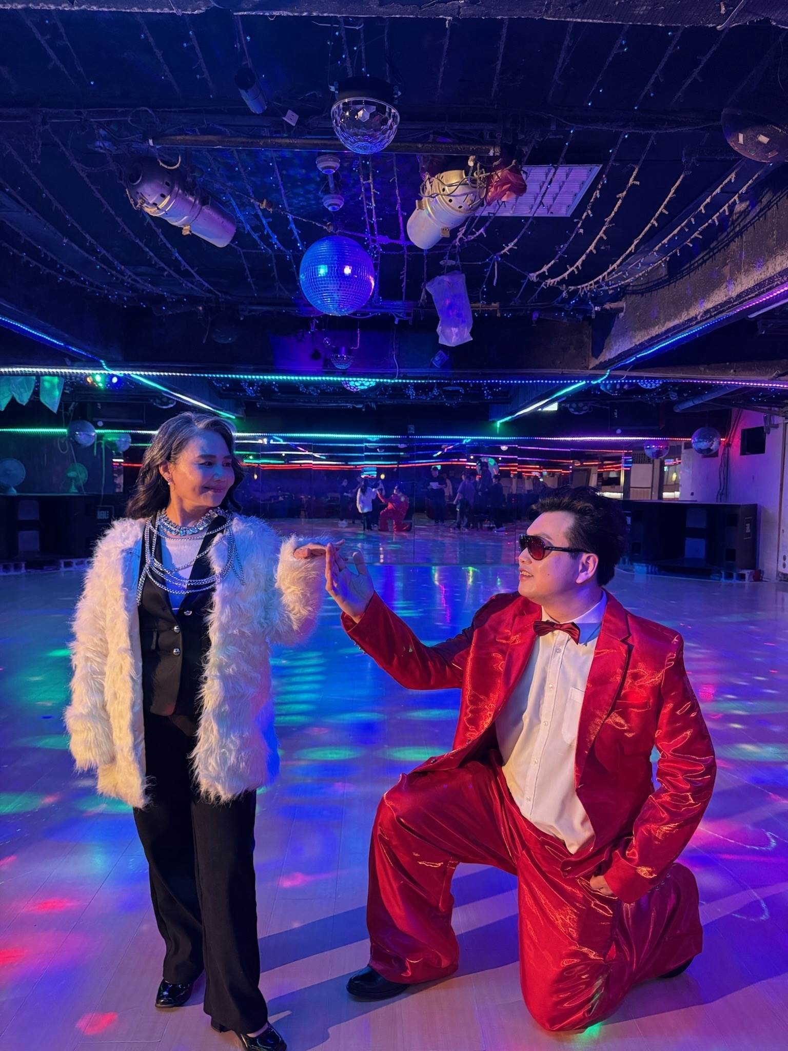 DJ創作歌手DAPUN大胖找來氣質熟齡阿姨合作。（圖／胖曲製作工作室提供）