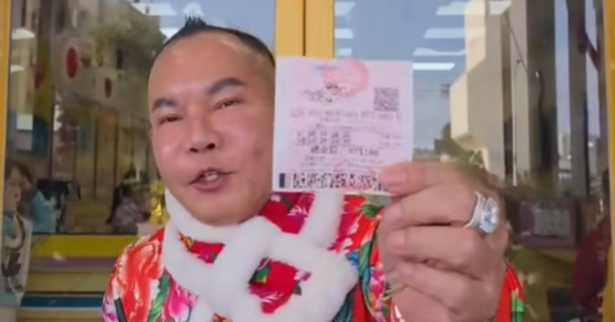 有「竹北吊車大王」之稱的胡漢龑，近日拍影片分享心情，表示自己購買今彩539彩券時，只差一個數字就錯失頭獎。（圖／翻攝自臉書＠啟德機械起重工程-股公司）