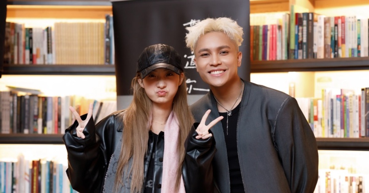 陳華（左）低調現身菲道爾（右）台北簽售會現場。（圖／群石國際提供）