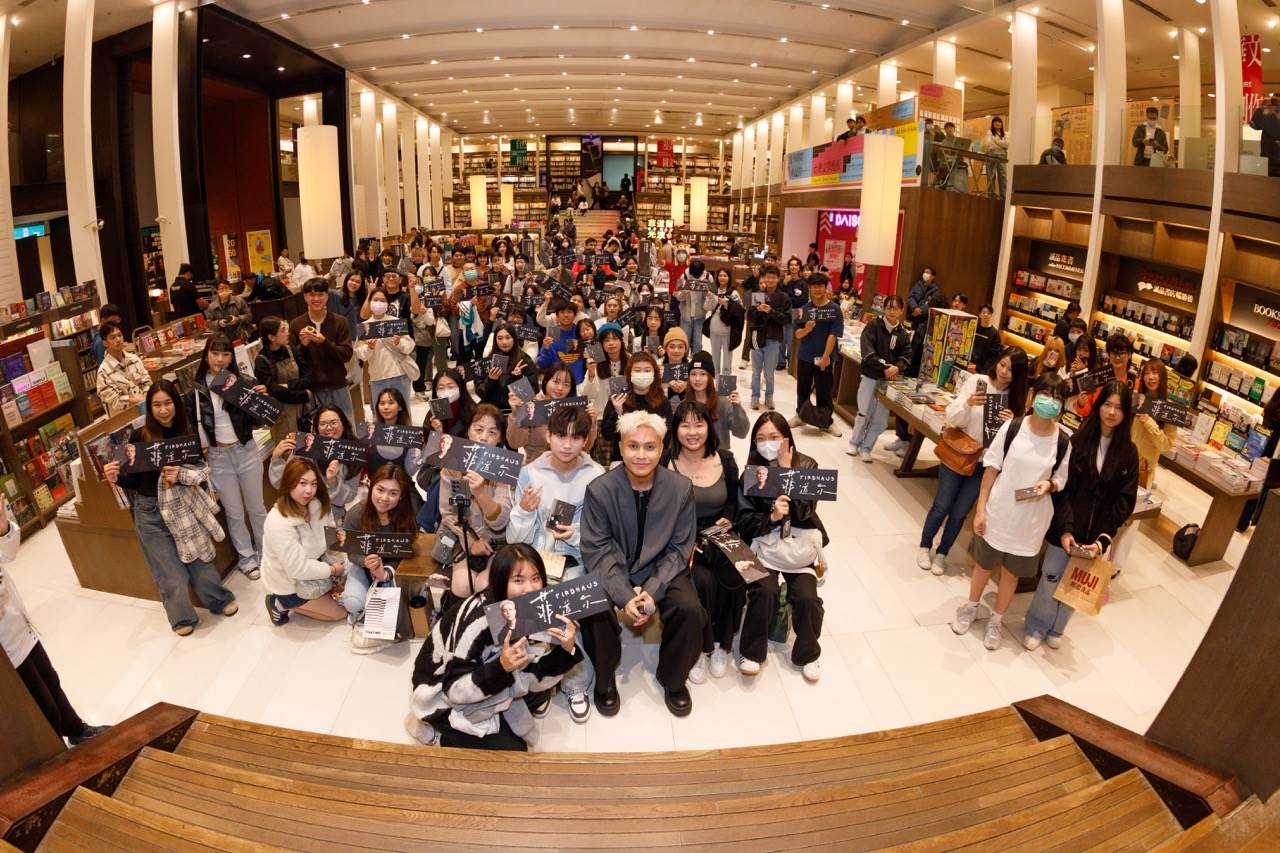 菲道爾上週舉行台北和高雄2場簽售會。（圖／群石國際提供）