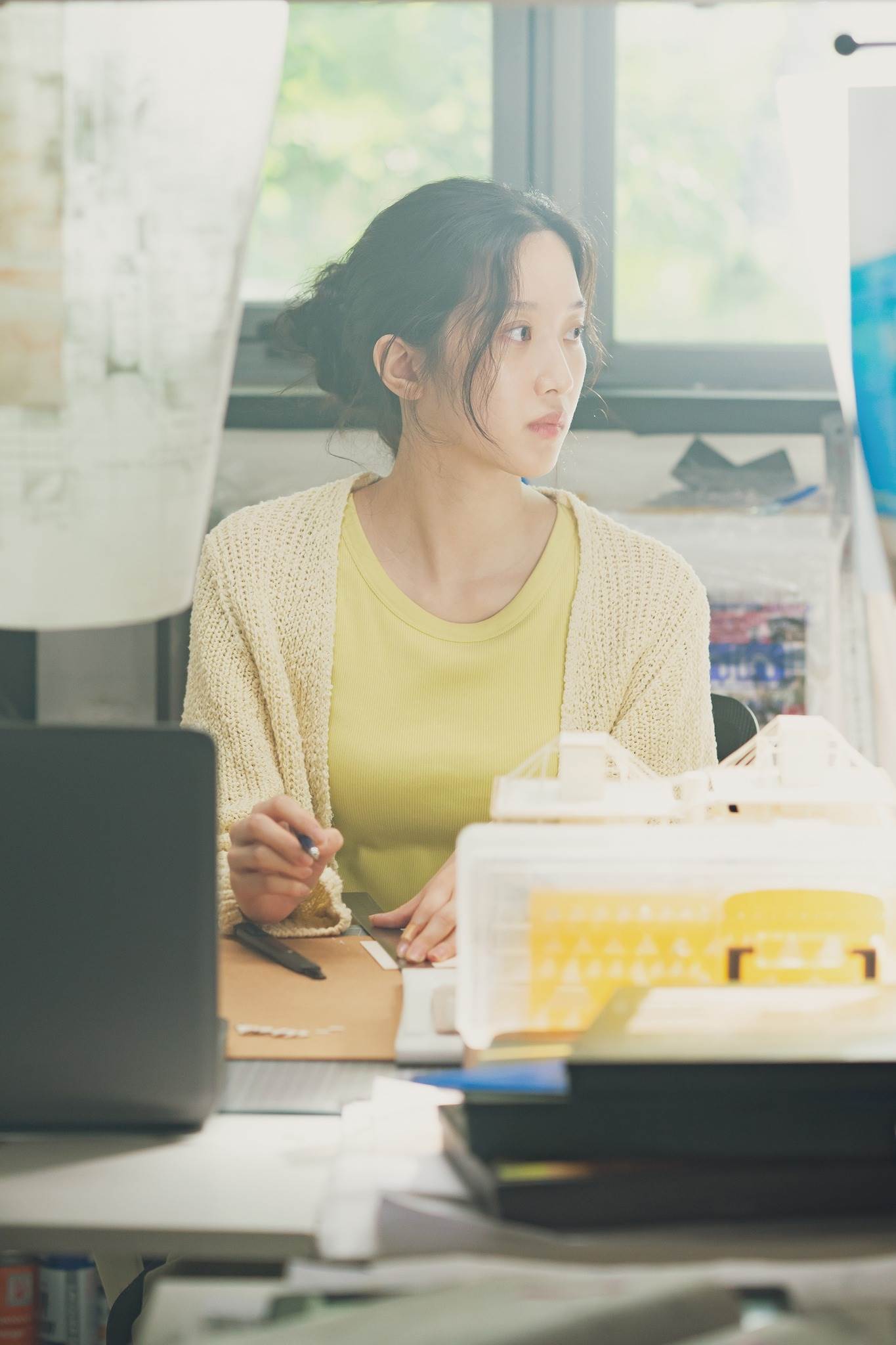 文佳煐拍攝《之後的我們》<a href='https://star.ebc.net.tw/search/tags/甲狀腺/' target='_blank'>甲狀腺</a>出問題。（圖／車庫娛樂）