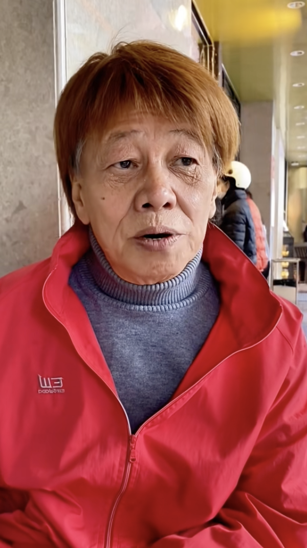 港星梁小龍生前曾抱怨跟周星馳拍戲很累。（圖／翻攝自梁小龍抖音）