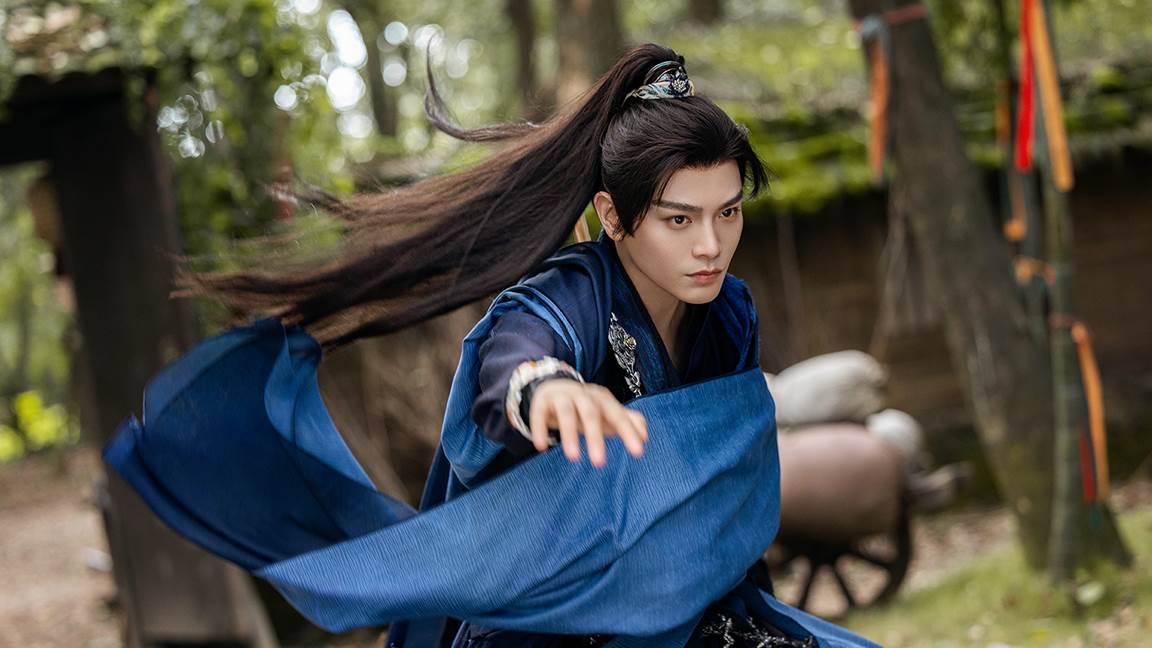 丁禹熙《永夜星河》飾演身世成謎的「慕聲」。（圖／中天娛樂台提供）