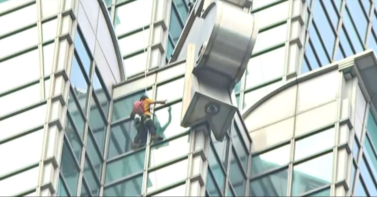 霍諾德將於24日攀登101大樓，並在Netflix直播全程。（圖／東森新聞）