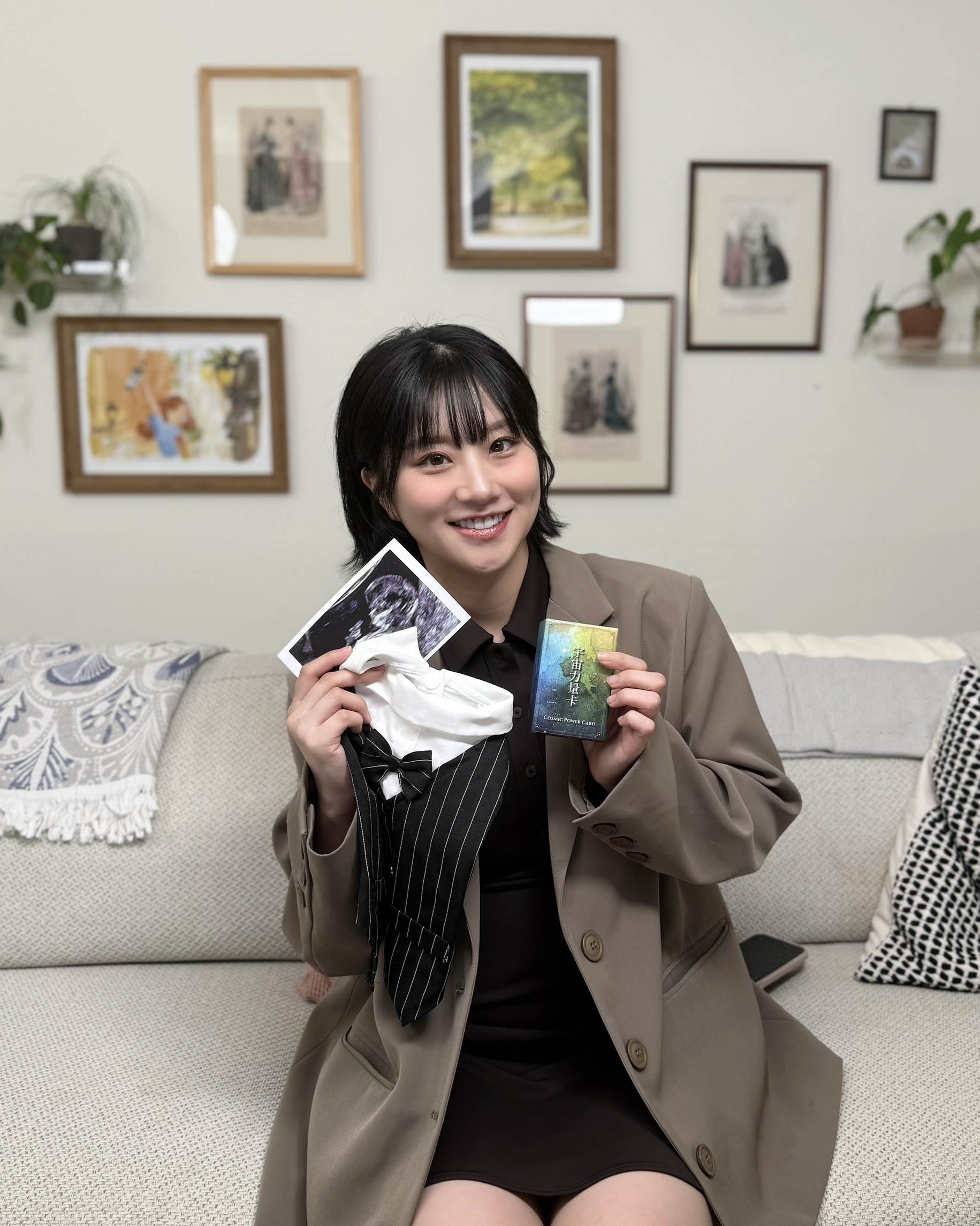 焦凡凡被老公婁峻碩提醒「要有媽媽的樣子」。（圖／enomeno X 人類圖畫館提供）